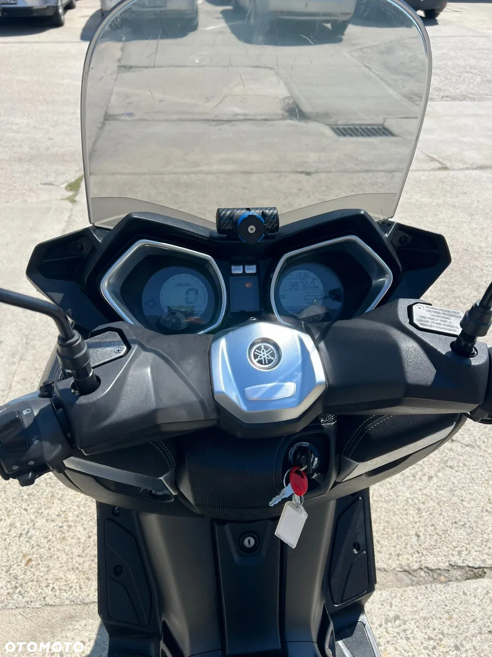 Yamaha X-max - 10