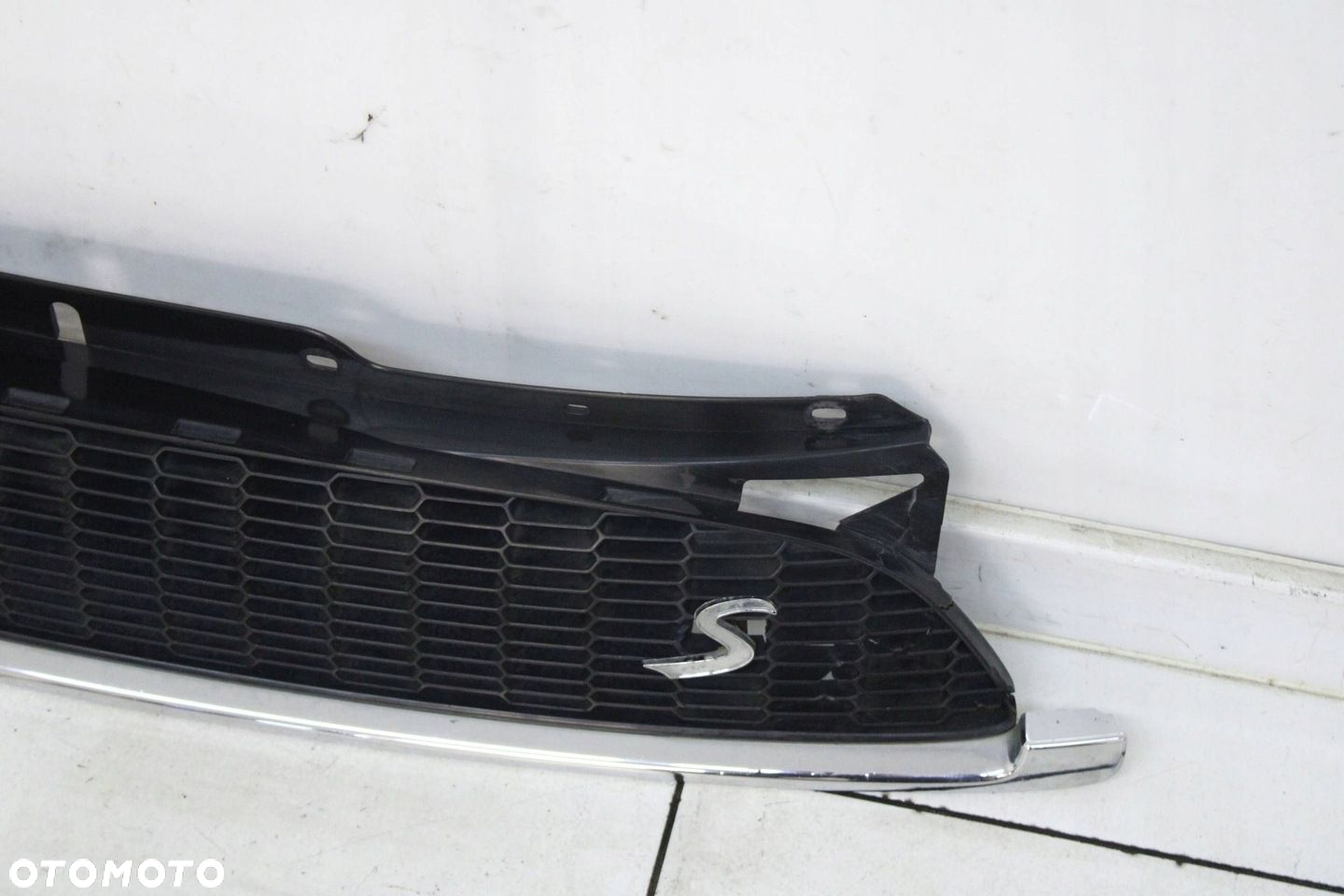 MINI COOPER ONE S R56 06R- GRILL ATRAPA CHŁODNICY BENZYNA - 4