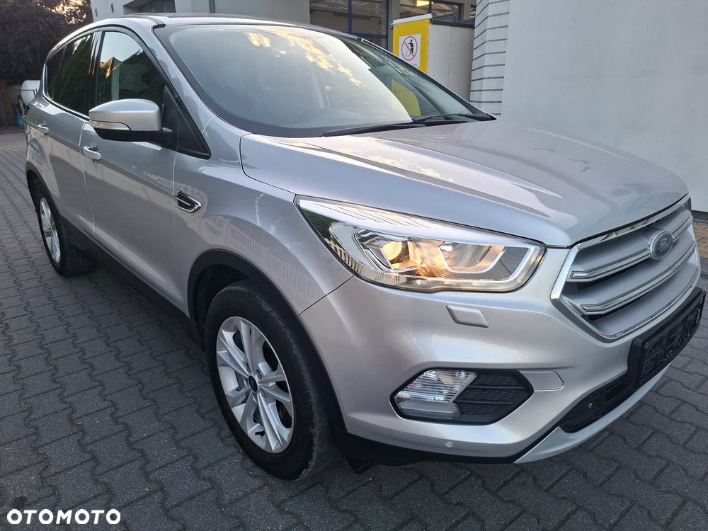 Ford Kuga 2.0 TDCi 2x4 Black & Silver - 26