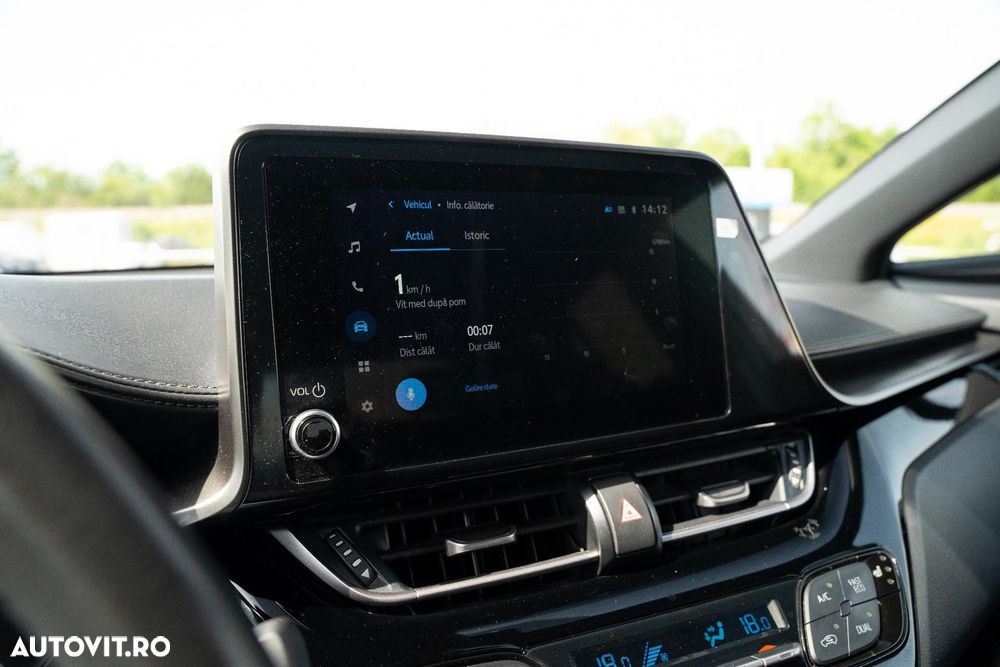 Toyota C-HR - 11