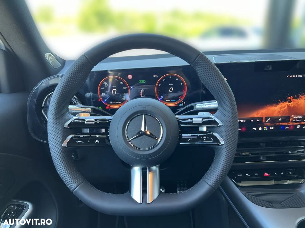 Mercedes-Benz GLB 200 MHEV - 10