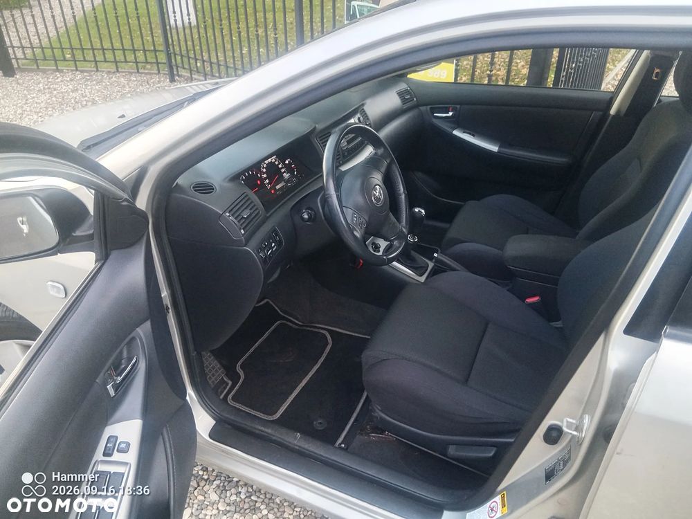 Toyota Corolla 1.4 Sol - 12