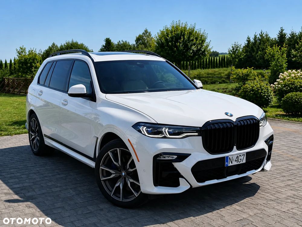 BMW X7 M50i sport - 32