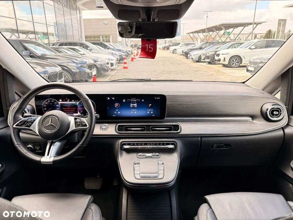 Mercedes-Benz Klasa V 300 d extralang 4Matic 9G-TRONIC Avantgarde - 14