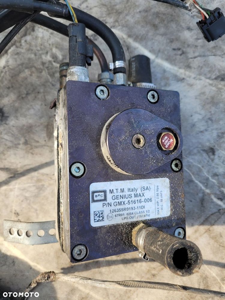INSTALACJA LPG NA 6 CYLINDRÓW WIĄZKA STEROWNIK - 9