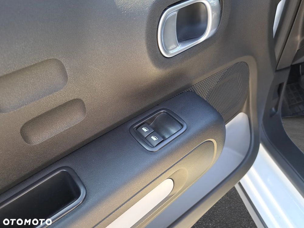 Citroën C3 1.2 PureTech Shine - 19