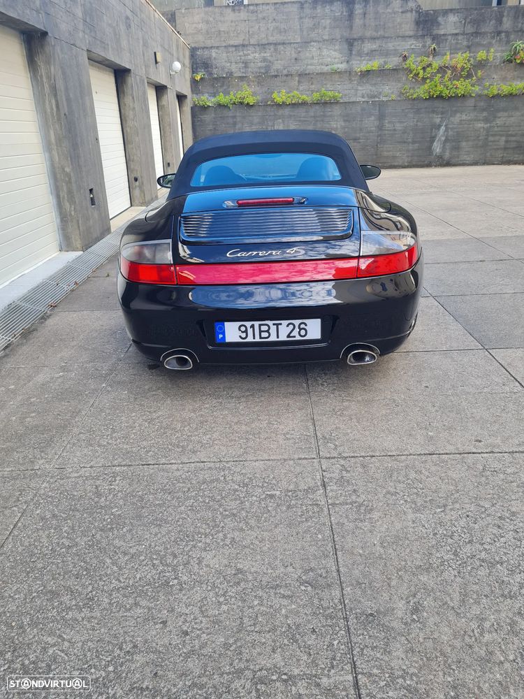 Porsche 911 (996) Carrera 4S Cabrio - 16