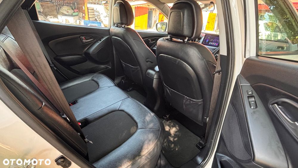 Hyundai ix35 2.0 CRDi 4WD Automatik Finale Silver - 8