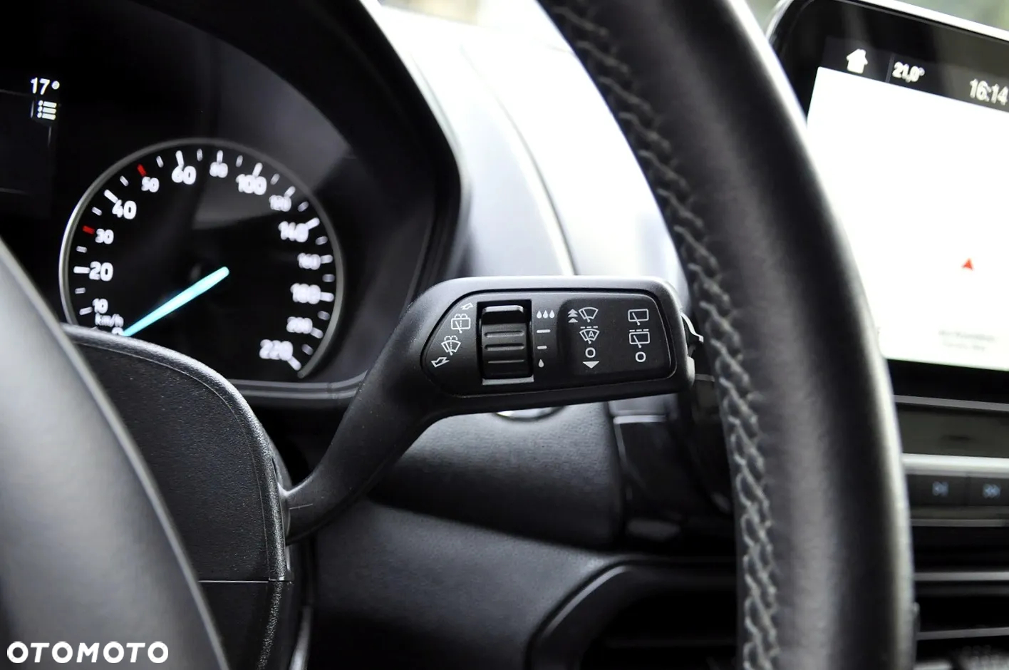 Ford EcoSport 1.0 EcoBoost TITANIUM X - 17