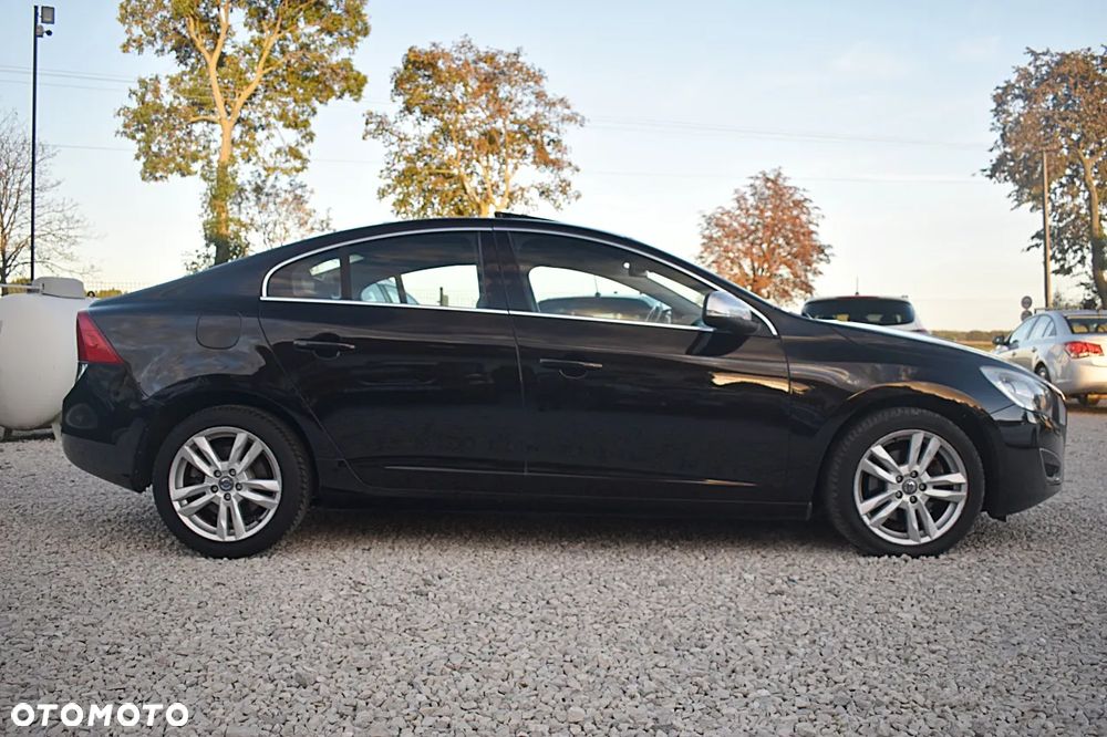Volvo S60 D3 Summum - 9