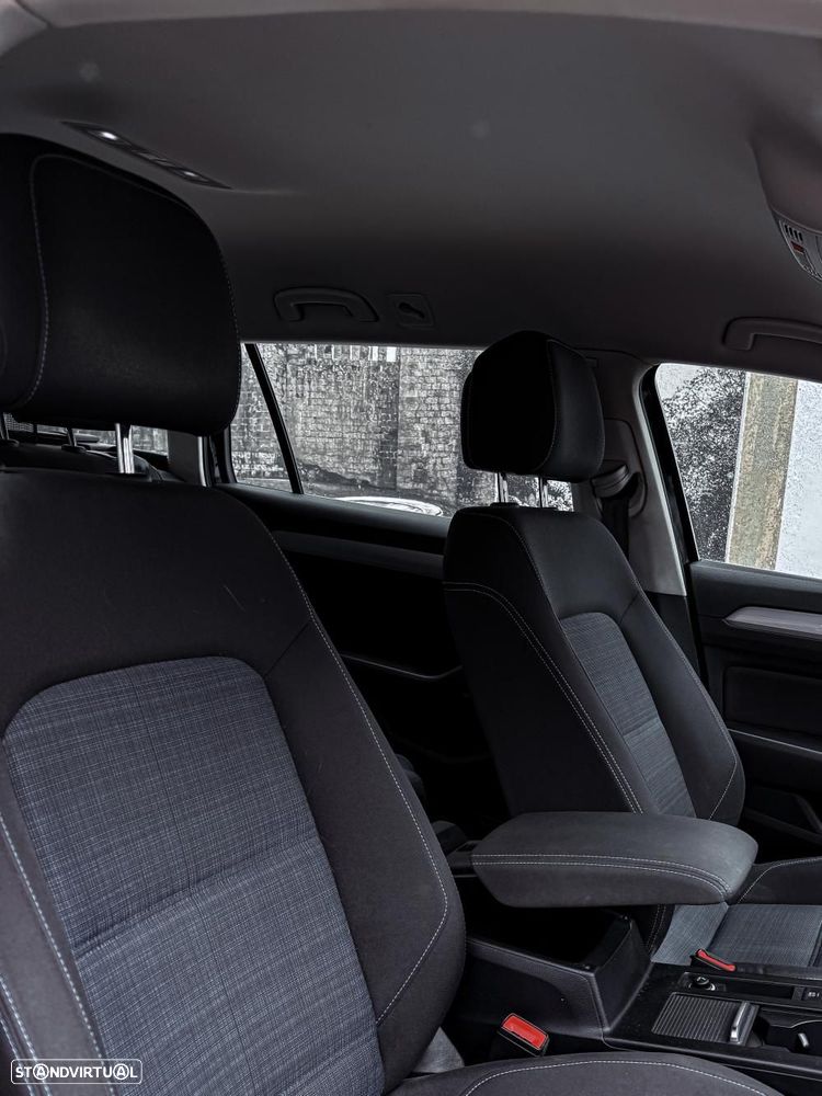 VW Passat Variant - 2