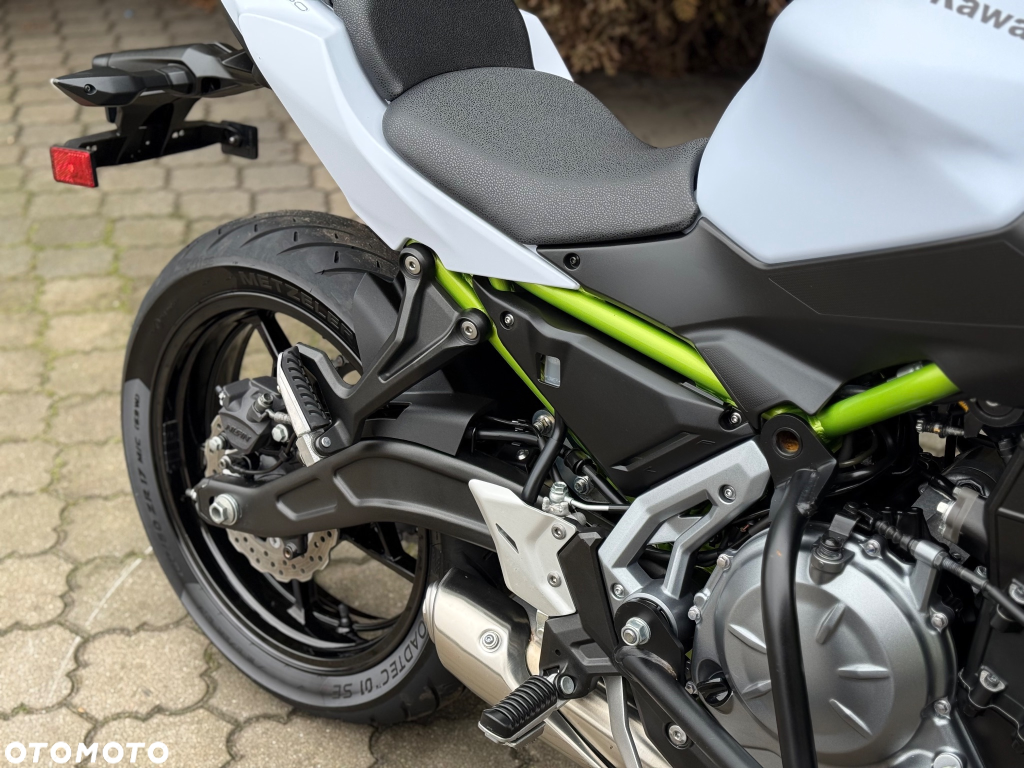 Kawasaki Z 650 - 15