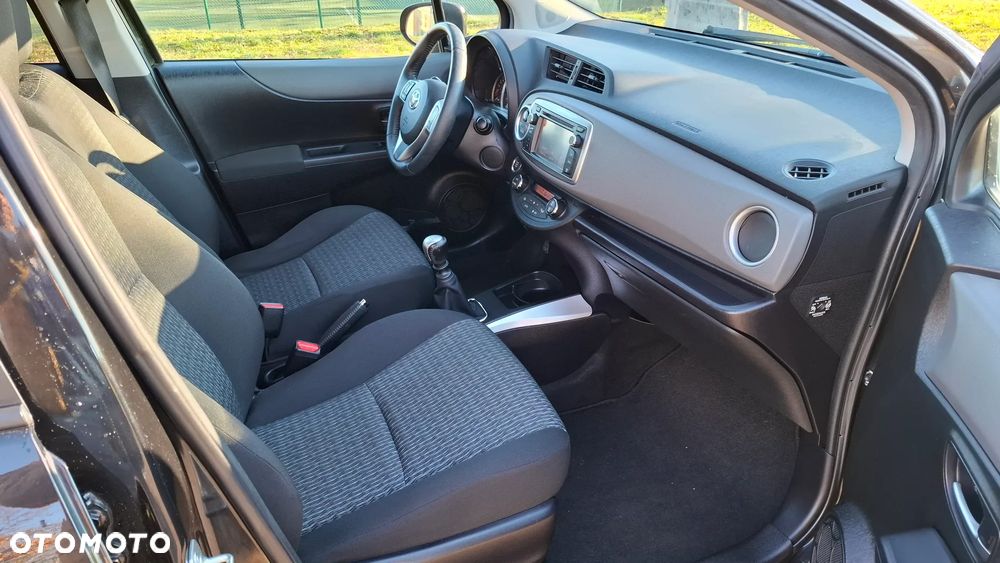 Toyota Yaris 1.33 VVT-i Executive - 11