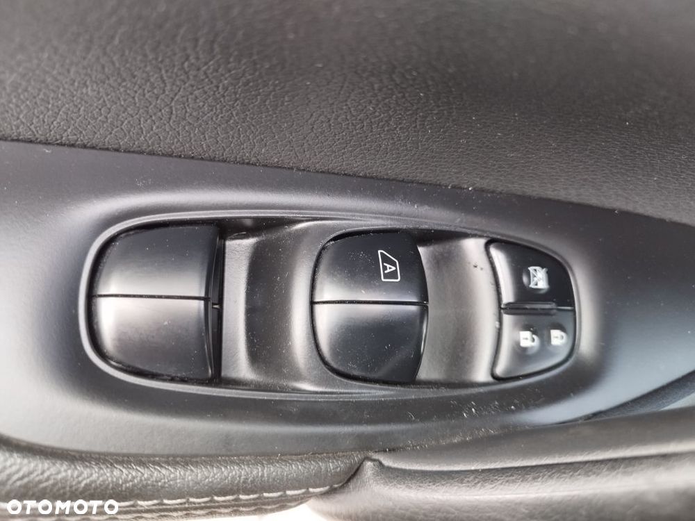 Nissan Qashqai 1.6 DCi Visia Xtronic EU6 - 22