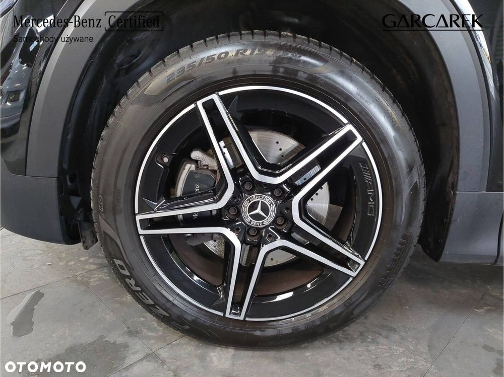 Mercedes-Benz GLB 200 4-Matic AMG Line 8G-DCT - 10