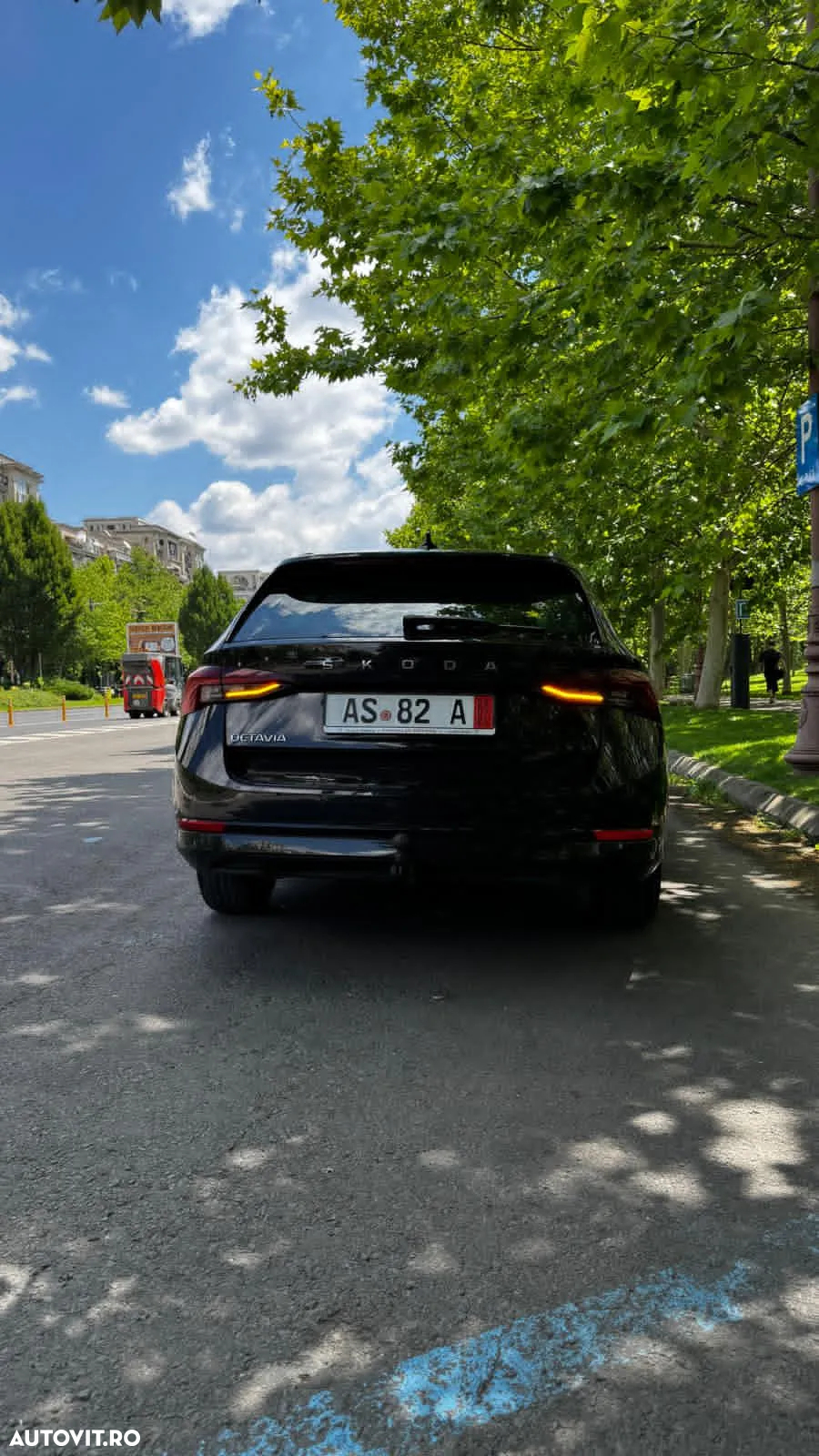Skoda Octavia Combi 2.0 TDI DSG Clever - 12