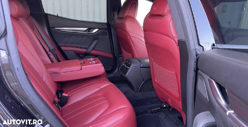 Maserati Ghibli - 6