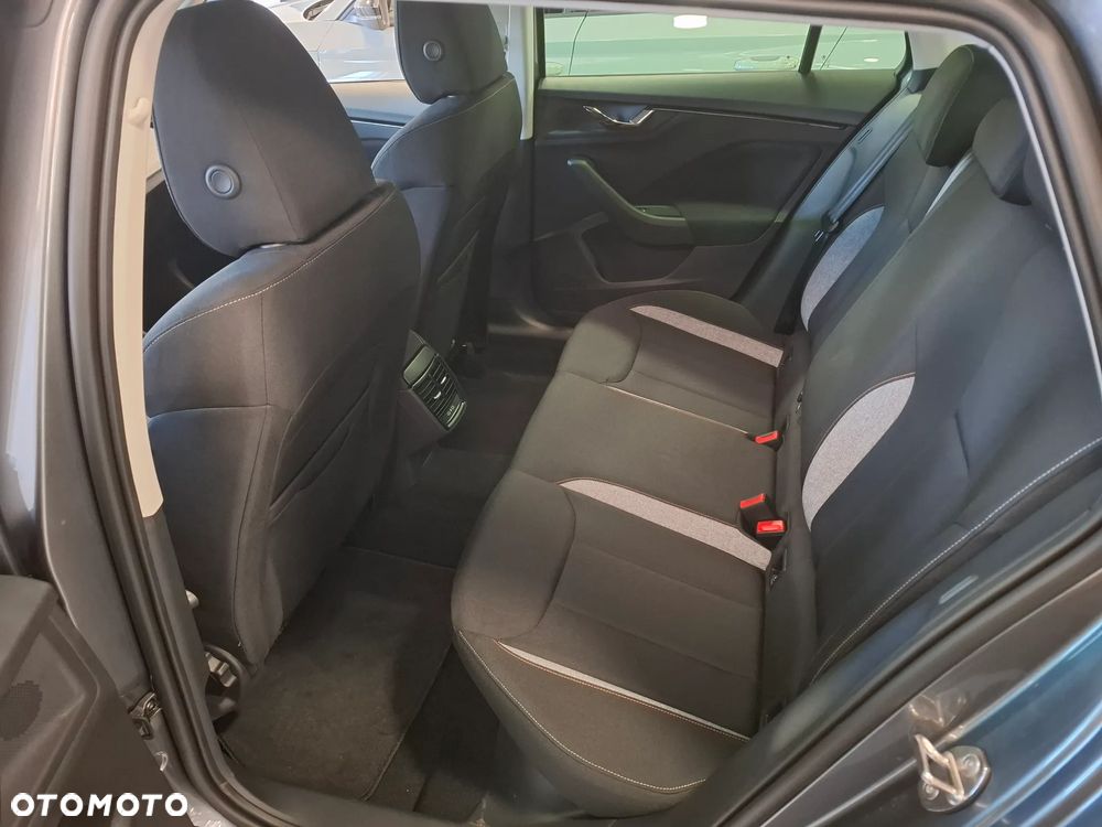 Skoda Kamiq 1.5 TSI Drive DSG - 8