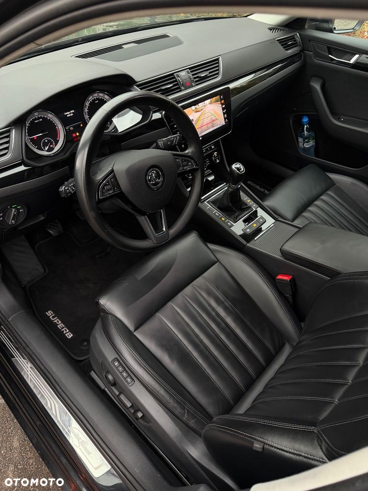 Skoda Superb 2.0 TDI 4x4 L&K - 16