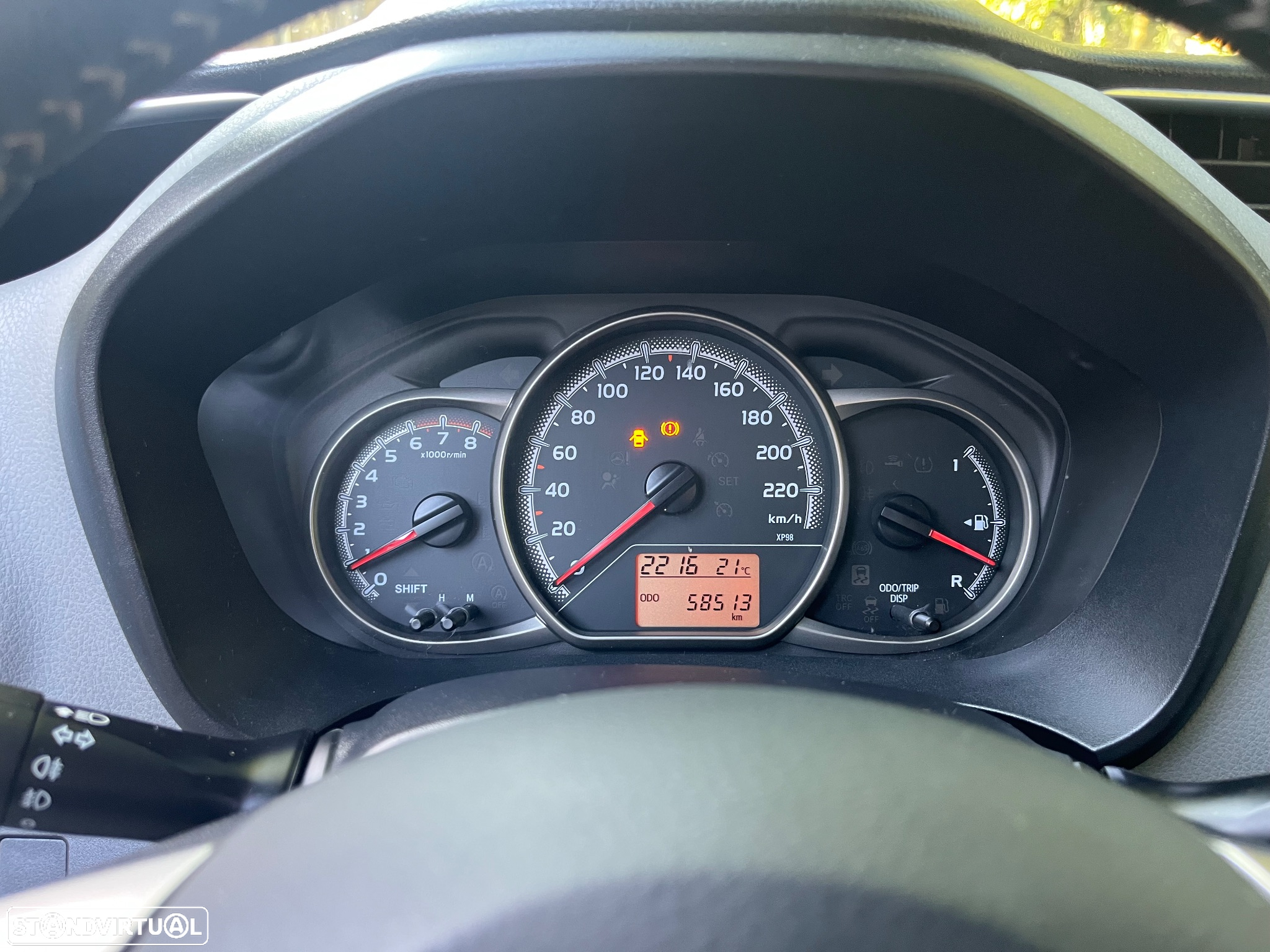 Toyota Yaris 1.0 VVT-i Comfort+P.Style - 25