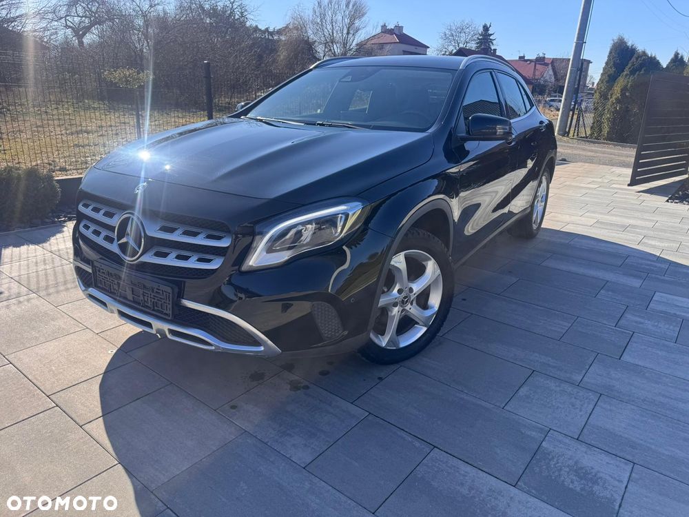 Mercedes-Benz GLA 180 d - 7