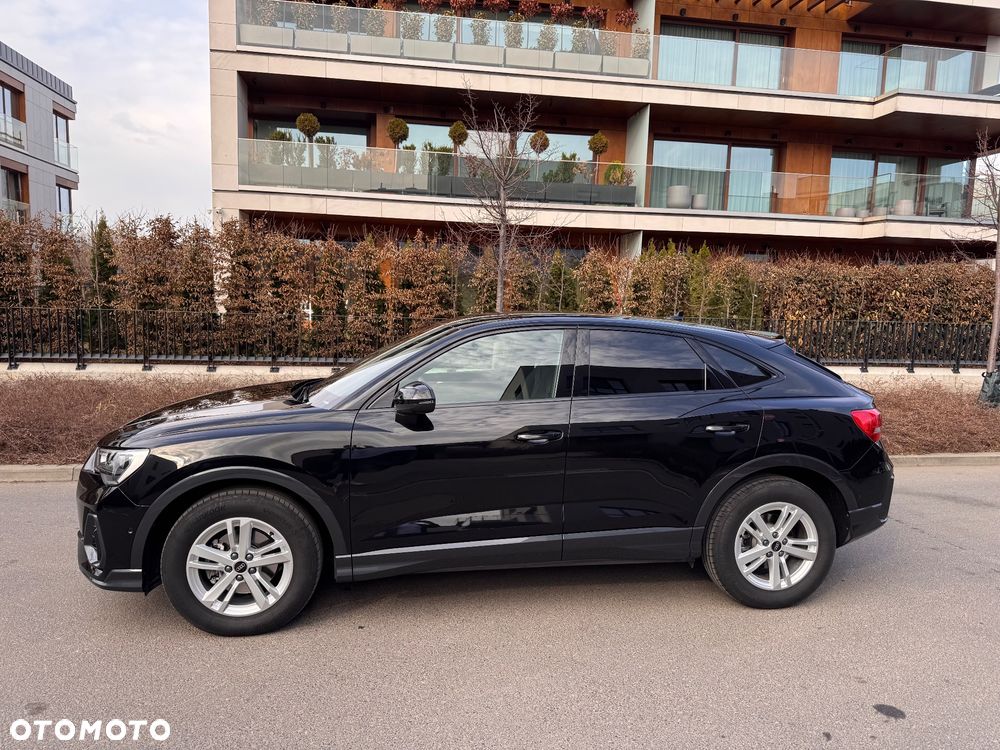 Audi Q3 35 TFSI S tronic - 1