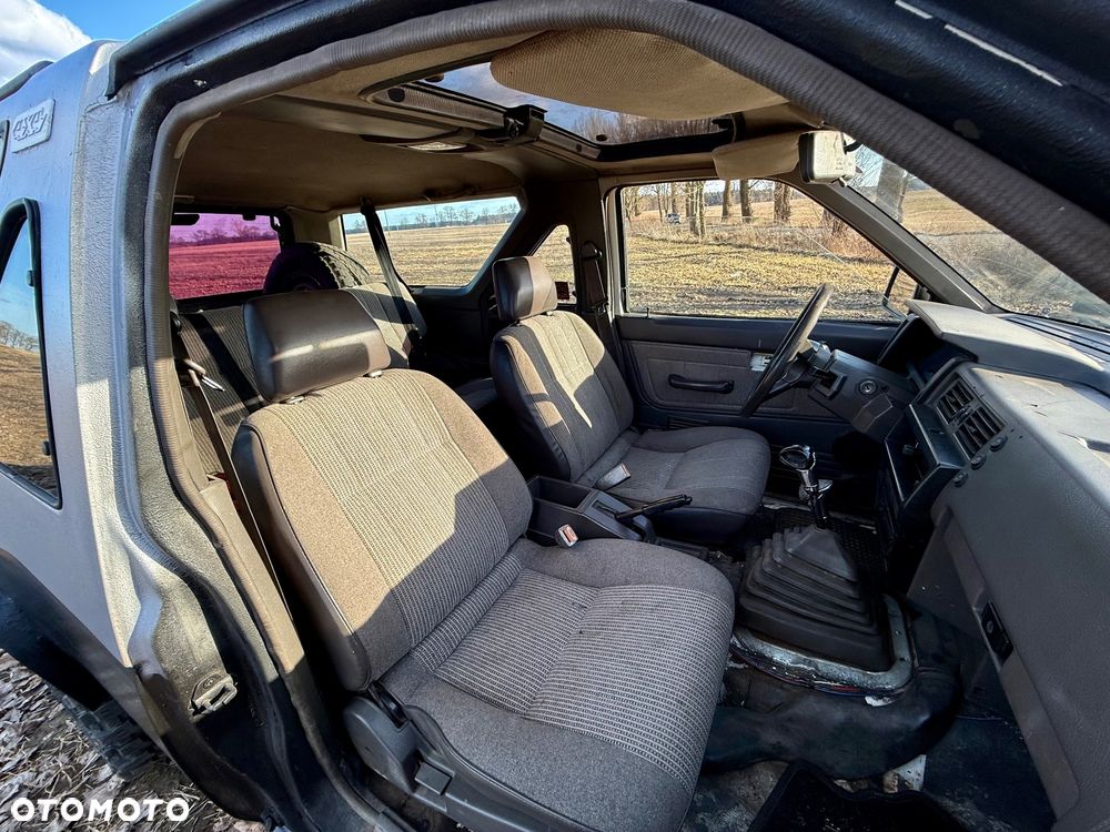 Nissan Terrano - 13