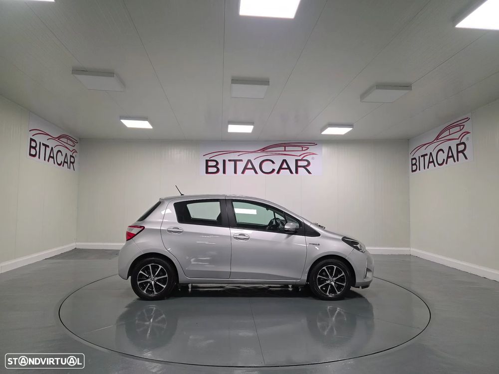 Toyota Yaris 1.5 HSD Comfort +P.Style+P.Techno - 28