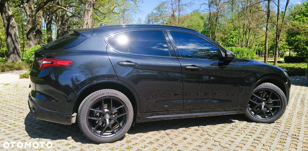 Alfa Romeo Stelvio 2.0 Turbo 16V AT8-Q4 Estrema - 10