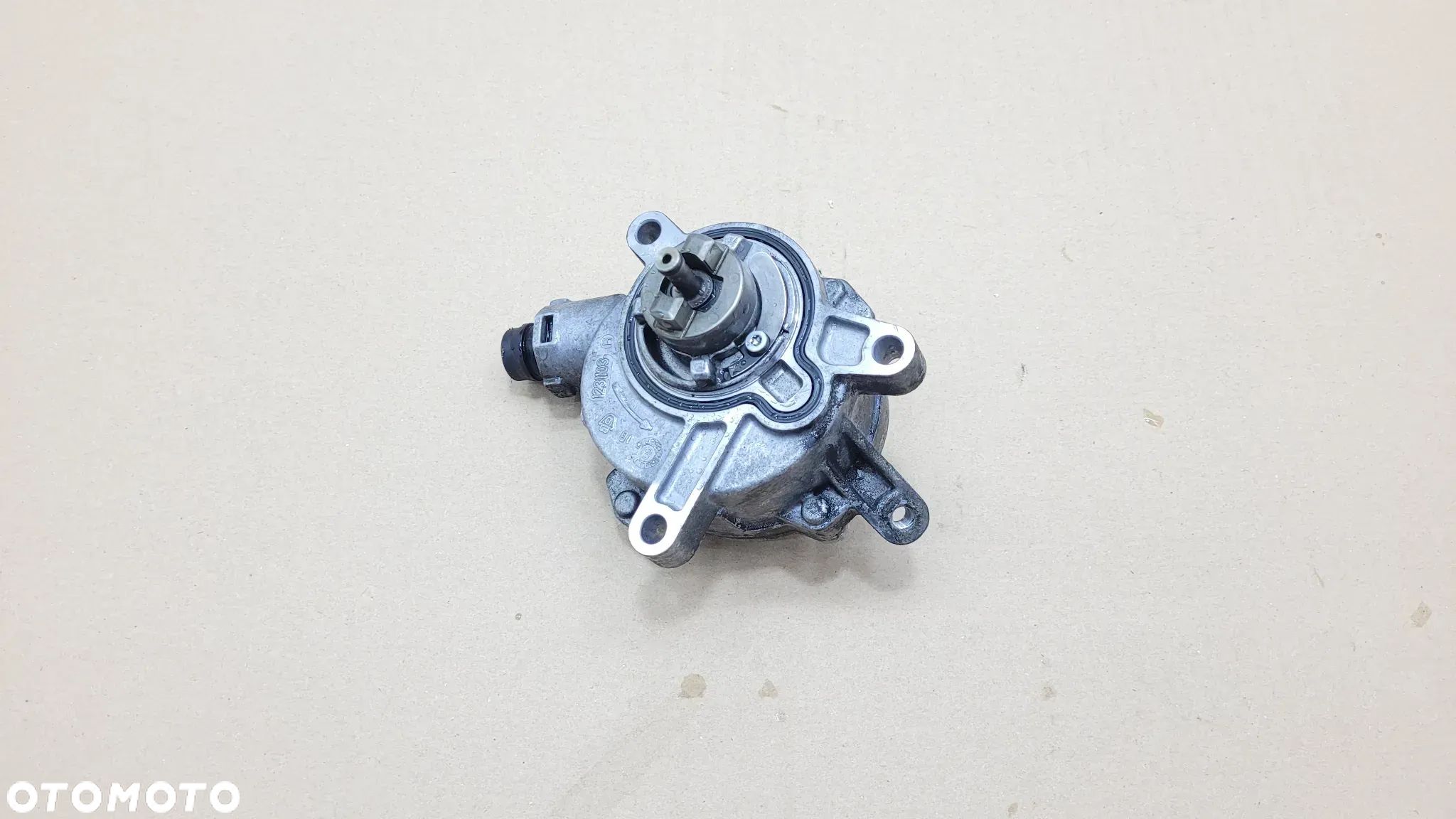 VOLVO D5 2.4 POMPA VACUM 31219463 08-13 - 1