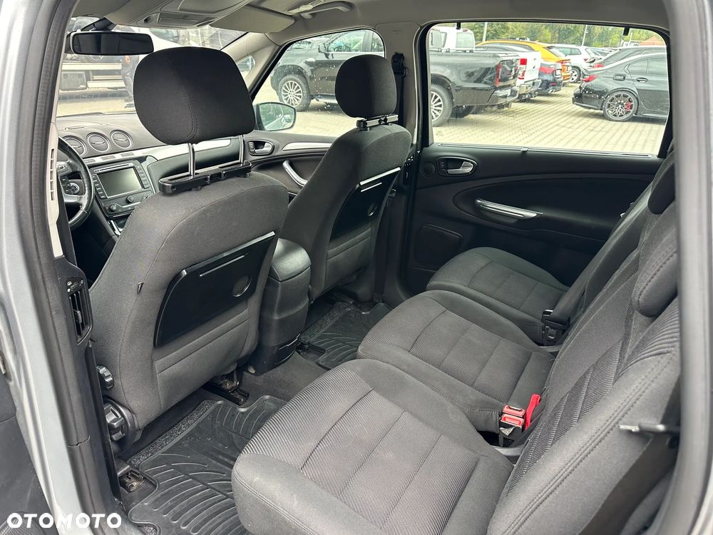Ford S-Max - 10
