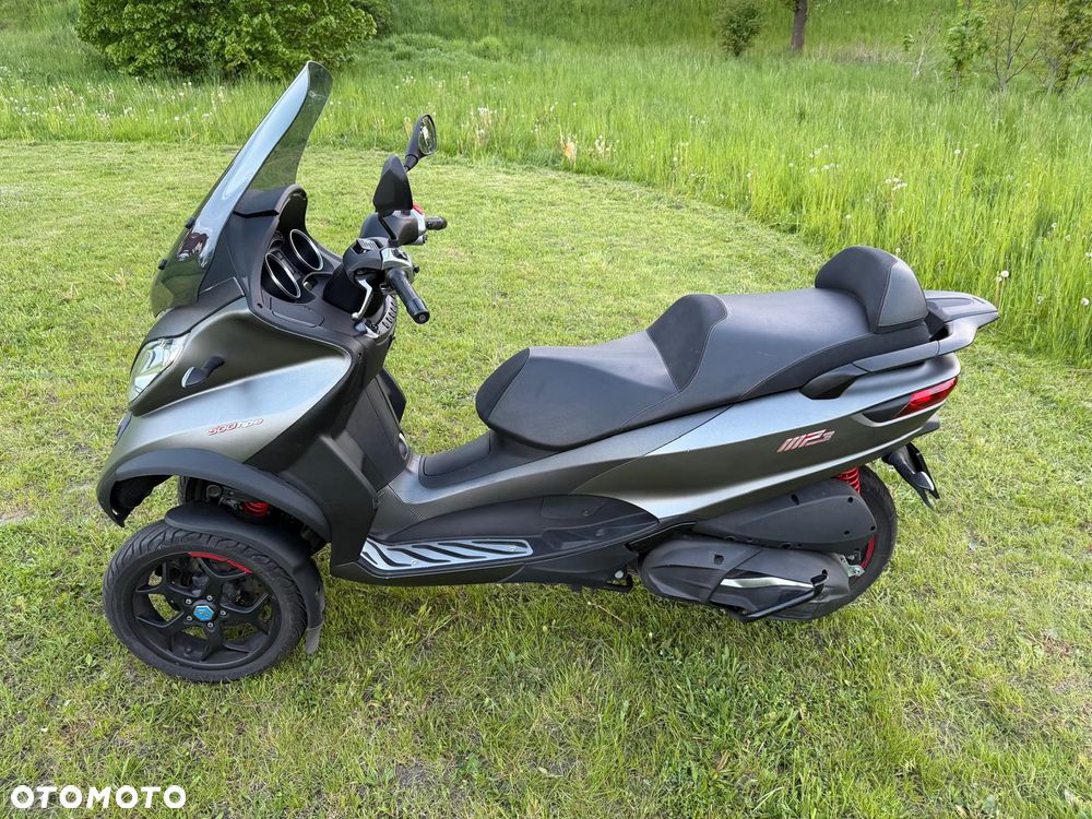 Piaggio MP-3 - 2