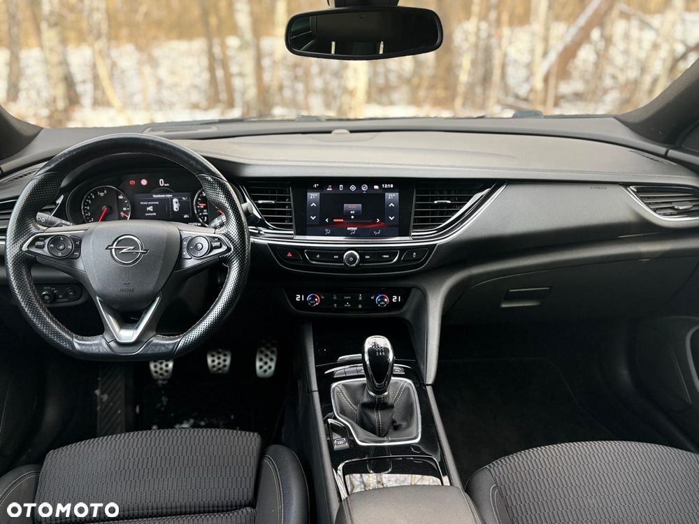 Opel Insignia - 29