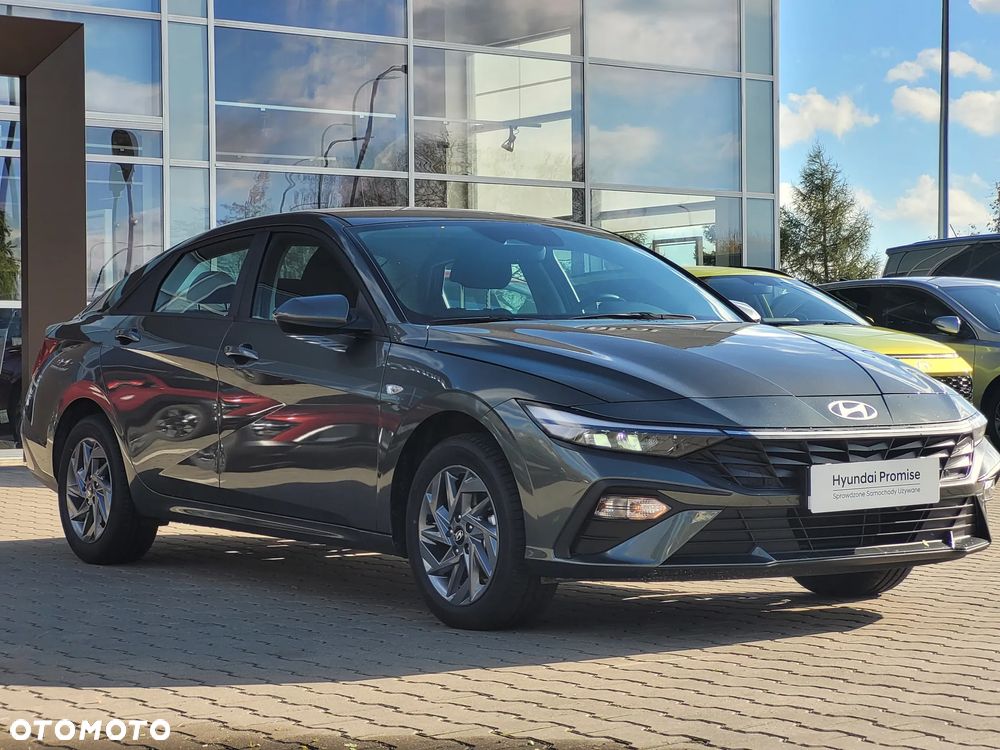 Hyundai Elantra 1.6 Modern - 2
