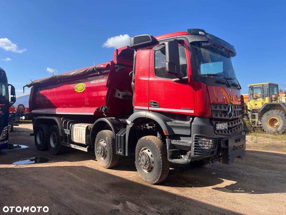 Mercedes-Benz Arocs 8x8 - 1