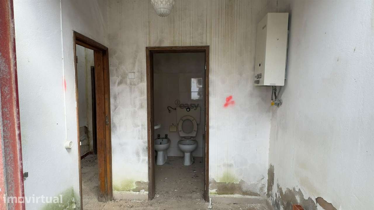 Moradia T2 para remodelar em Castro Verde - Grande imagem: 5/14