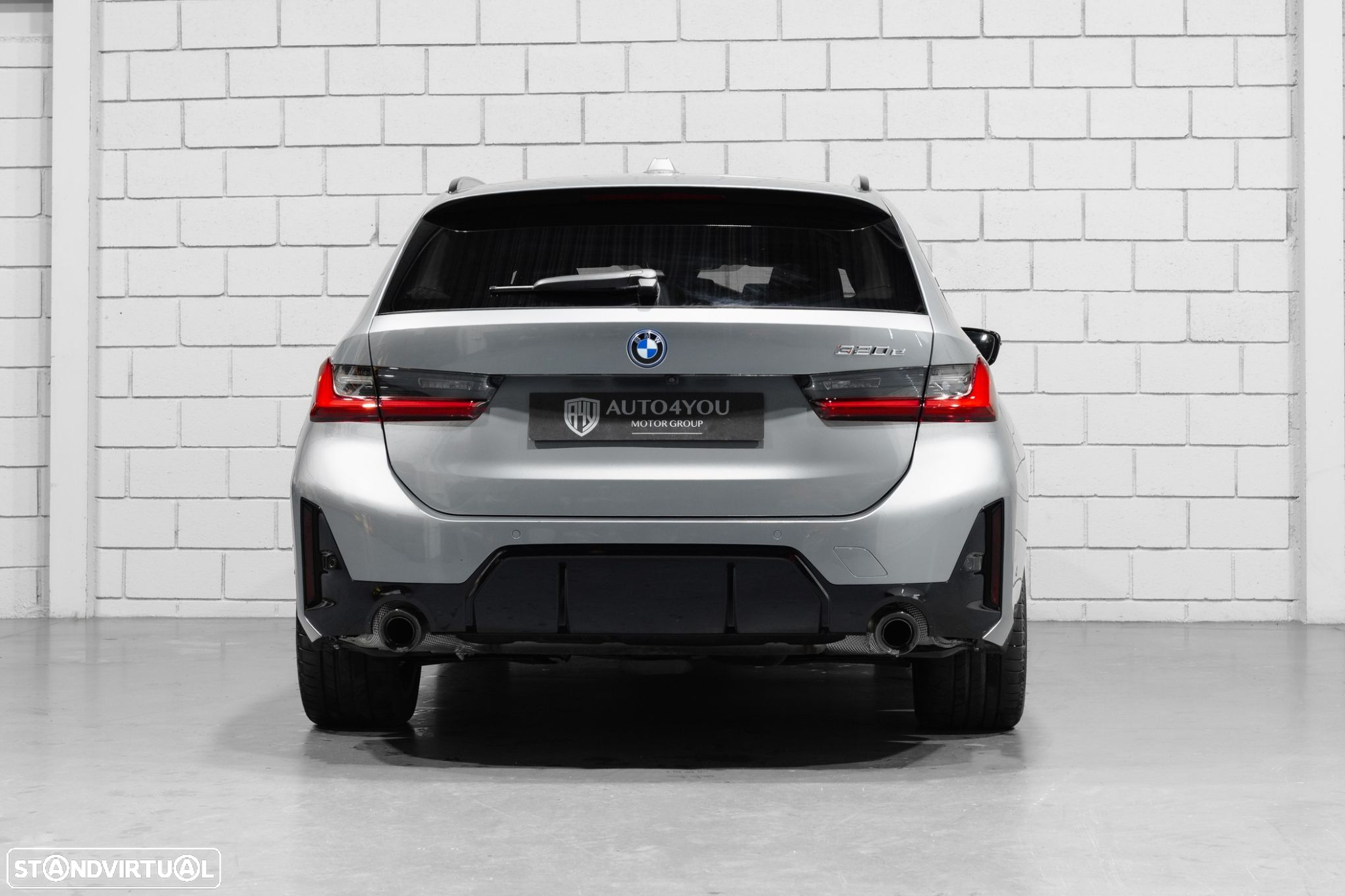BMW 320 e Touring Pack Desportivo M Auto - 36