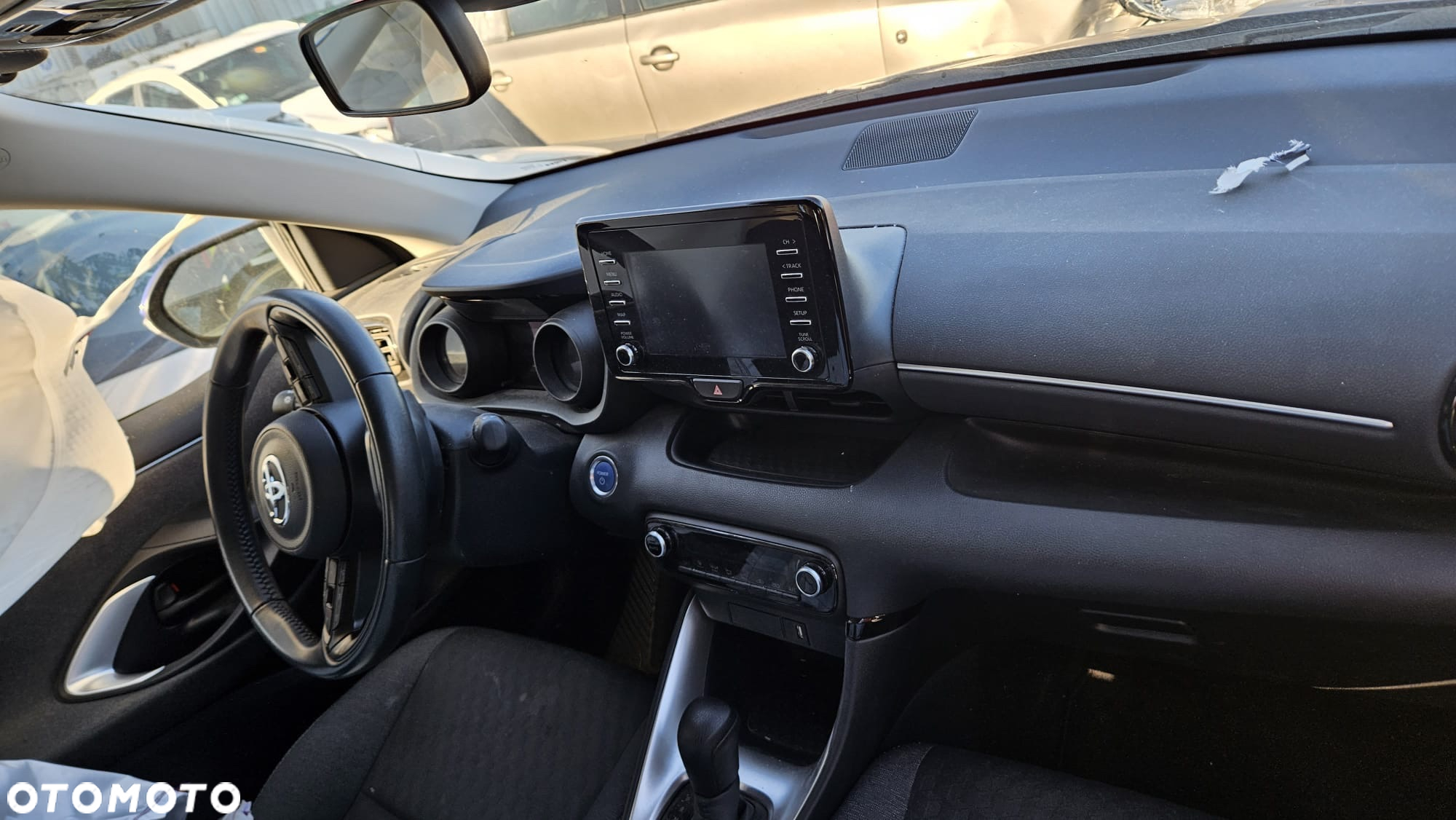 Toyota Yaris - 25