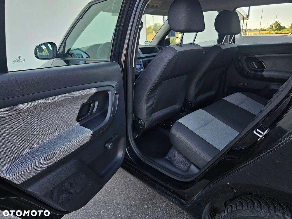 Skoda Fabia 1.4 16V Ambiente - 14
