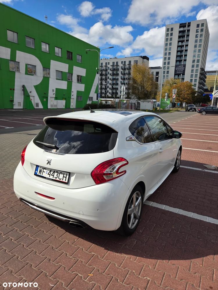 Peugeot 208 1.6 THP GTi - 3