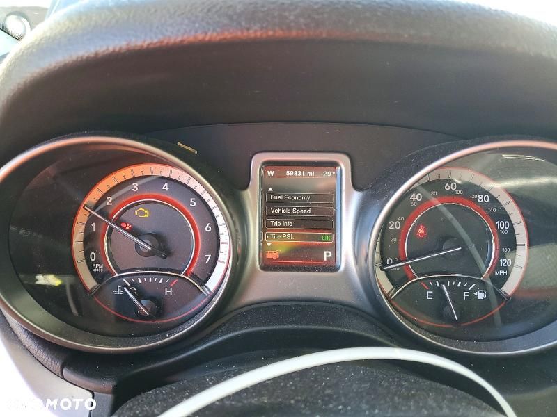 Dodge Journey - 10