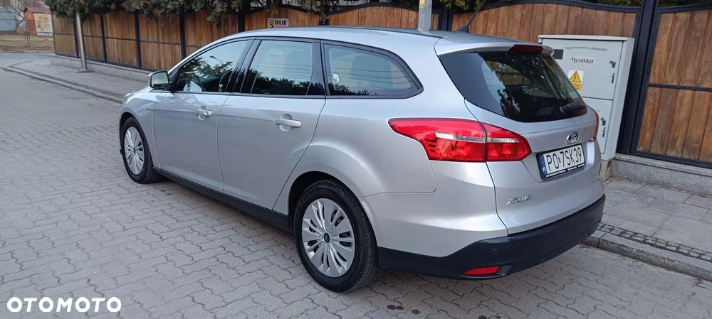 Ford Focus 1.5 TDCi SYNC Edition - 6