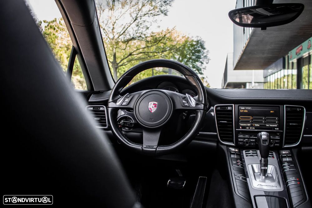 Porsche Panamera Platinum Edition - 39