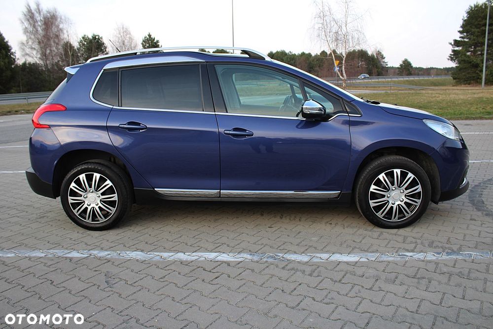 Peugeot 2008 1.6 e-HDi Allure S&S - 10