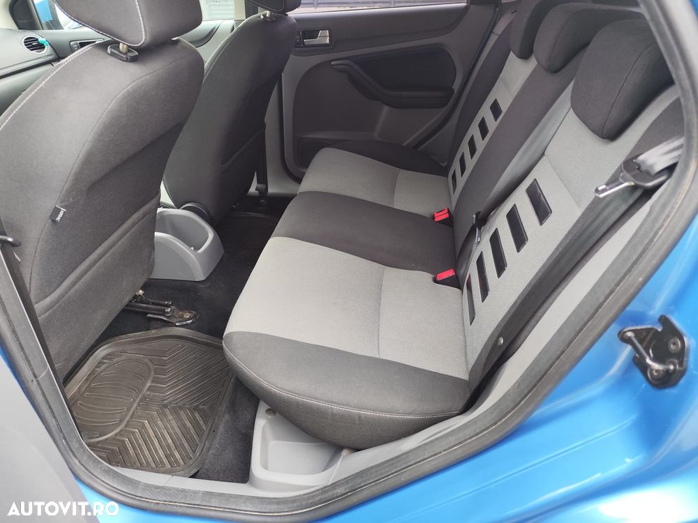 Ford Focus - 6
