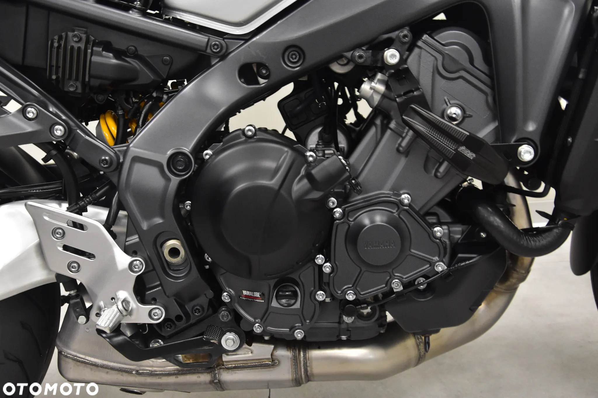 Yamaha MT - 27