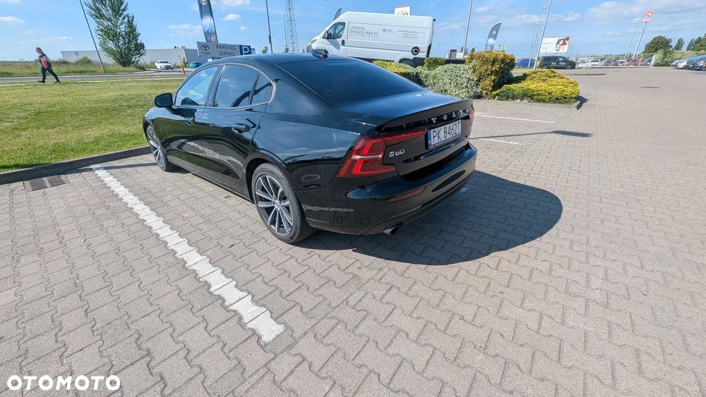 Volvo S60 T5 Momentum Pro - 11