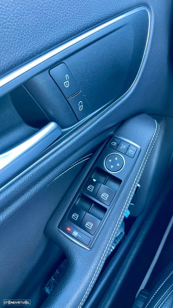 Mercedes-Benz CLA 180 d Urban - 11