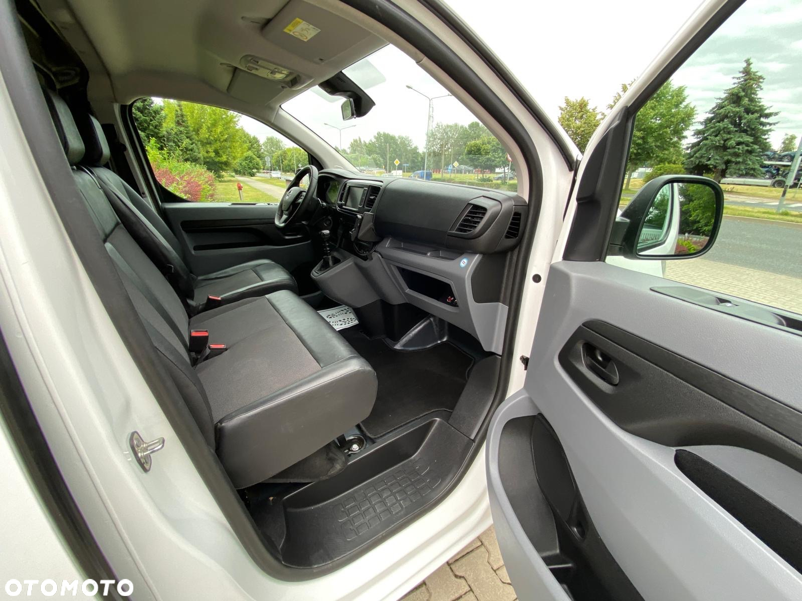 Opel VIVARO L2 NAWIGACJA BEZWYPADKOWY 37.900 PLN netto - 32
