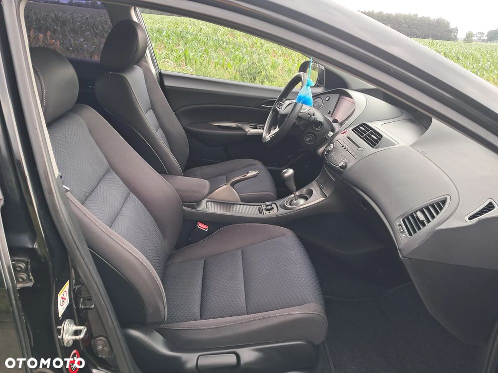 Honda Civic 1.4 i-VTEC - 12